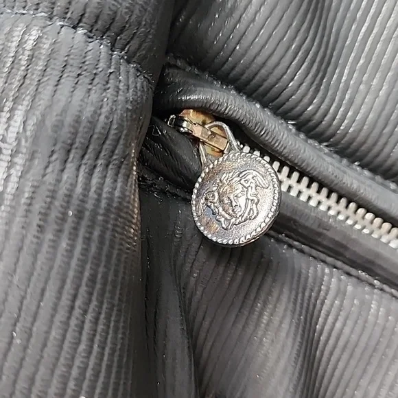 Vintage Versace Jeans Couture Coated Textured Cropped Puffer Bomber Jacket - Picture 3 of 10